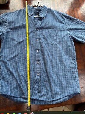 Van Heusen Button Down Casual Shirt Large